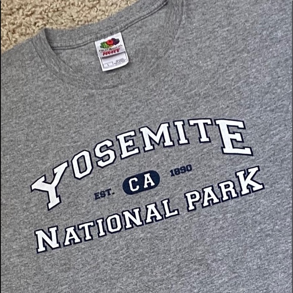“YOSEMITE” 💙 SUPER COOL 😎 FOTL GRAPHIC T-SHIRT - Picture 1 of 16